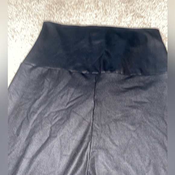 Pleather black leggings - Picture 5 of 6